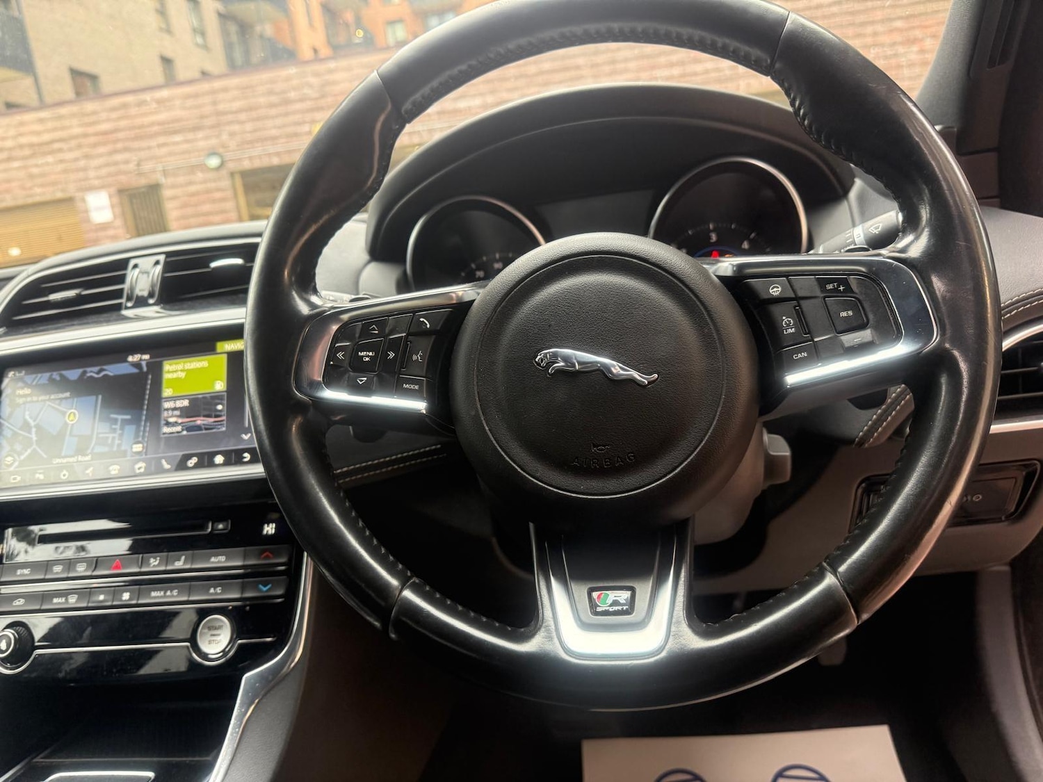 Used Jaguar XE for sale - 76996811: Photo 18