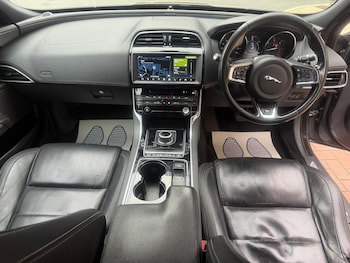 Used Jaguar XE 2017 for sale - 76996811: Photo