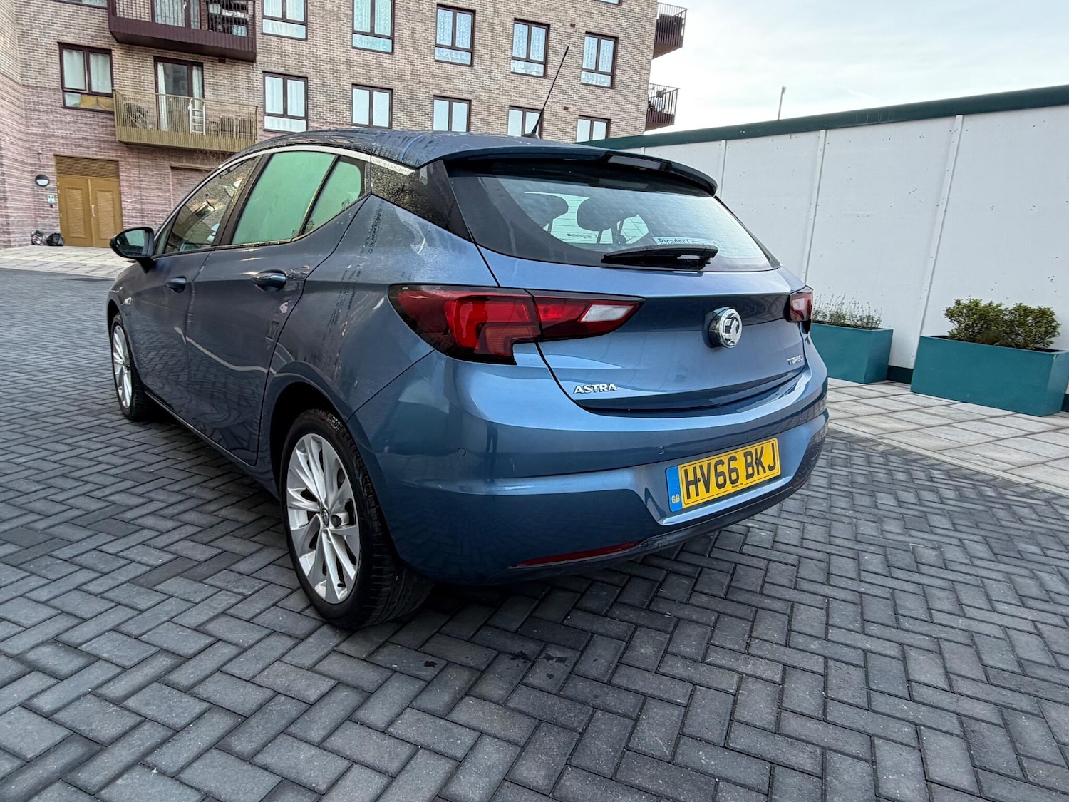 Used Vauxhall Astra 2016 for sale - 76926445: Photo 2