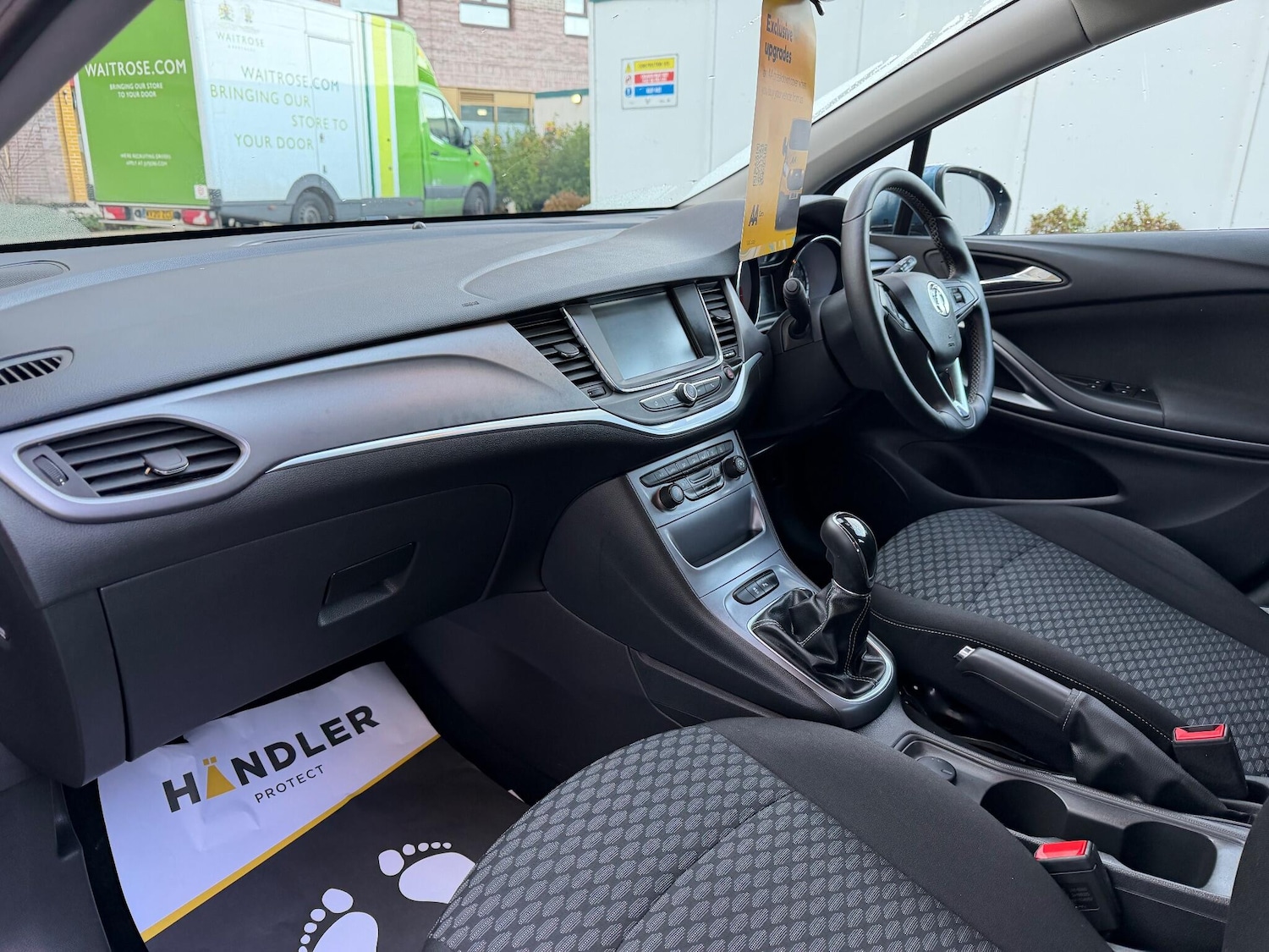 Used Vauxhall Astra 2016 for sale - 76926445: Photo 3