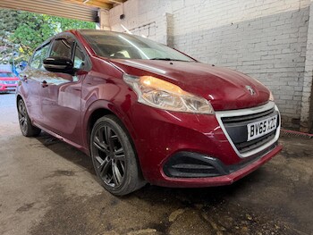 Used Peugeot 208 2015 for sale - 78429464: Photo