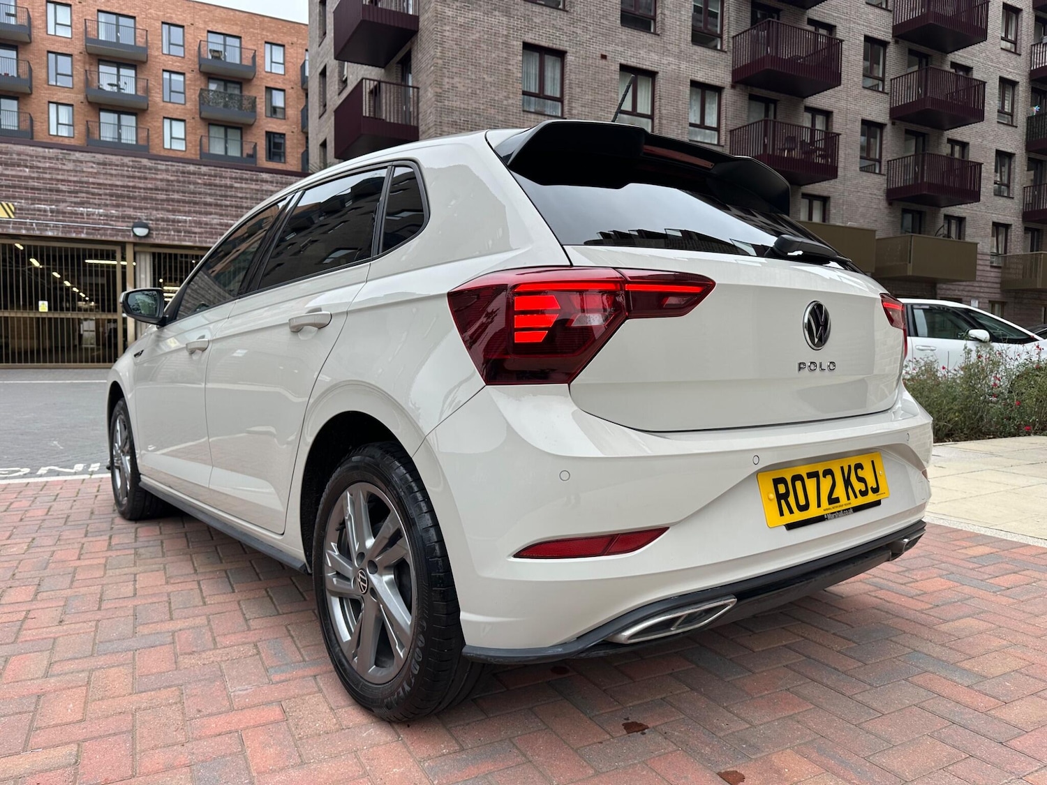 Used Volkswagen Polo 2022 for sale - 76227259: Photo 2