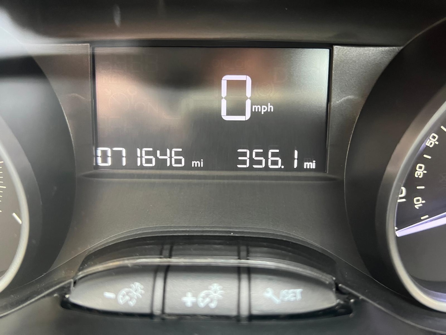 Used Peugeot 208 2017 for sale - 76522167: Photo 20