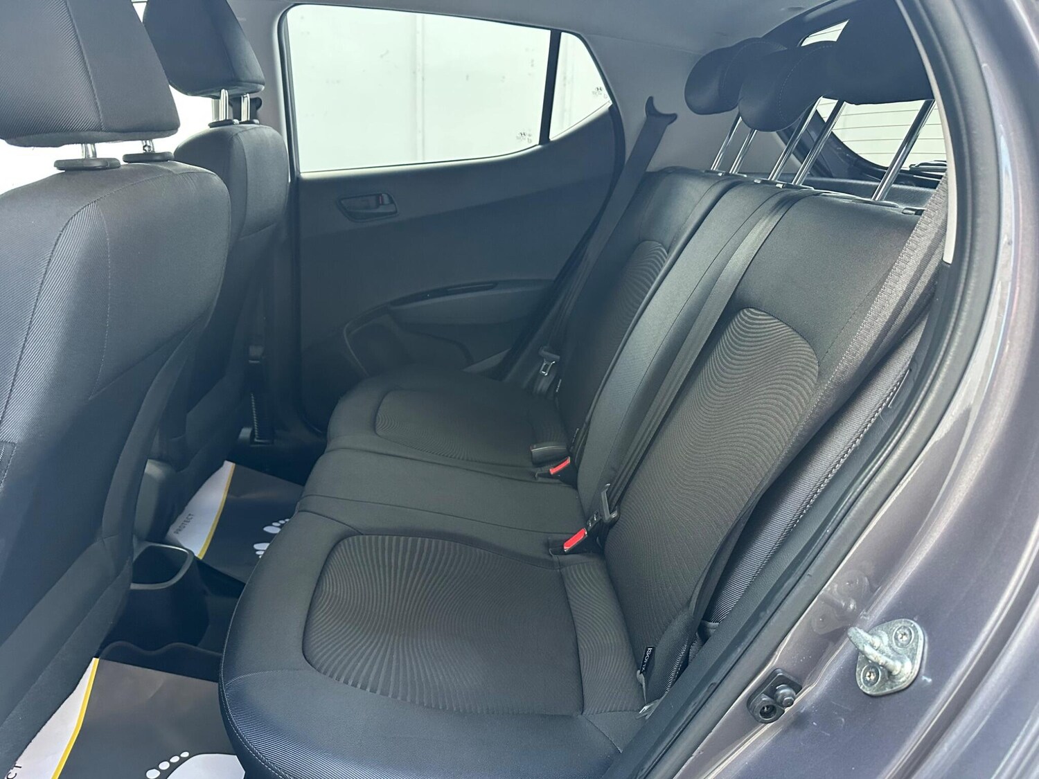 Used Renault Clio for sale - 76671170: Photo 24