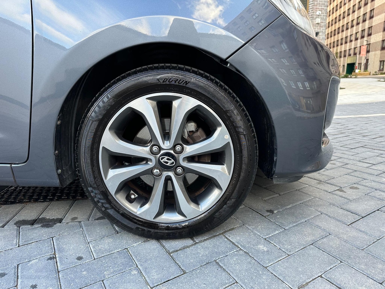 Used Renault Clio for sale - 76671170: Photo 31