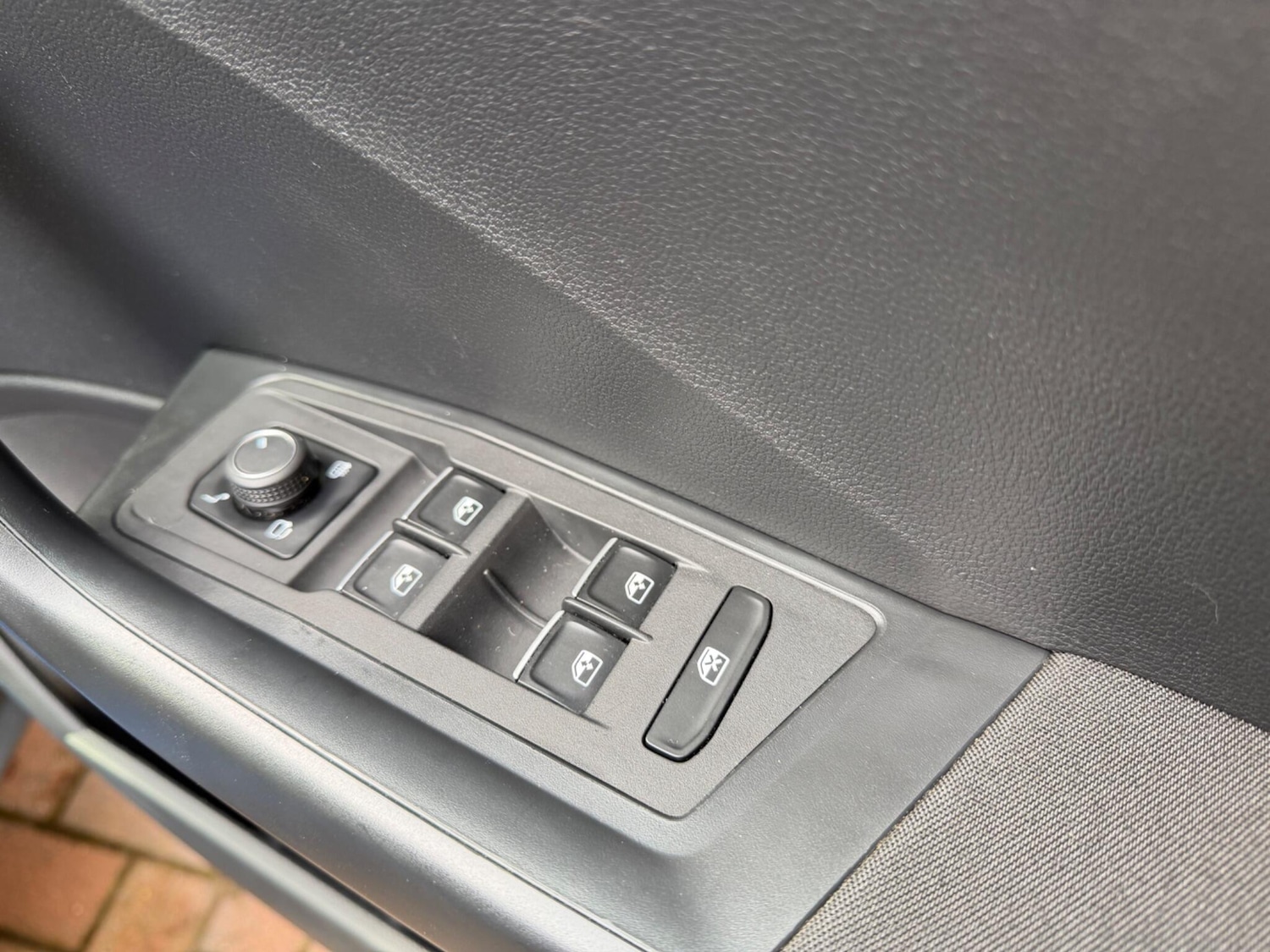 Used Volkswagen T-Roc 2019 for sale - 77344318: Photo 28