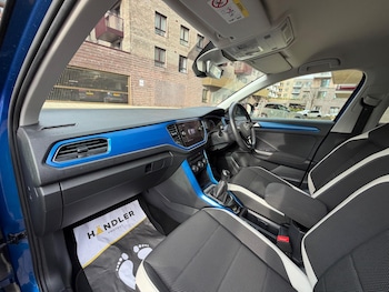 Used Volkswagen T-Roc 2019 for sale - 77344318: Photo