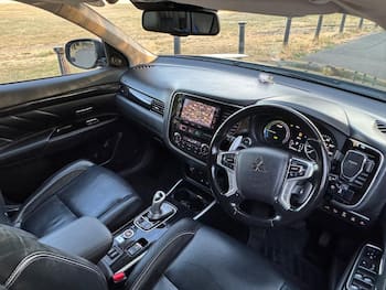 Used Mitsubishi Outlander 2017 for sale - 79793370: Photo