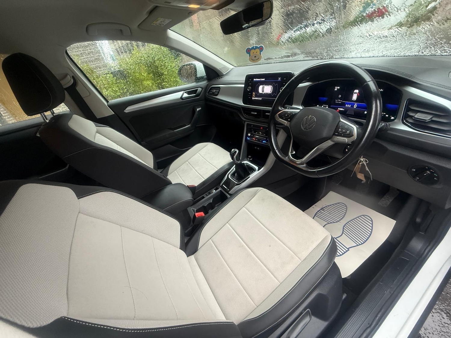 Used Volkswagen T-Roc 2023 for sale - 76409621: Photo 21