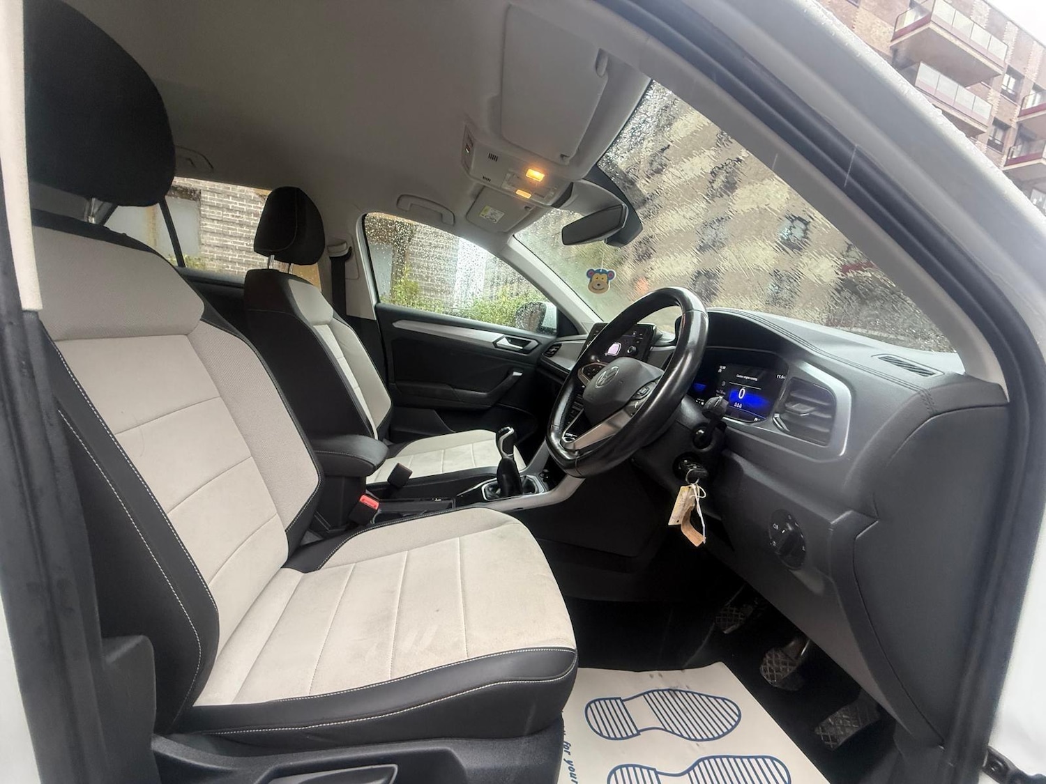 Used Volkswagen T-Roc 2023 for sale - 76409621: Photo 22