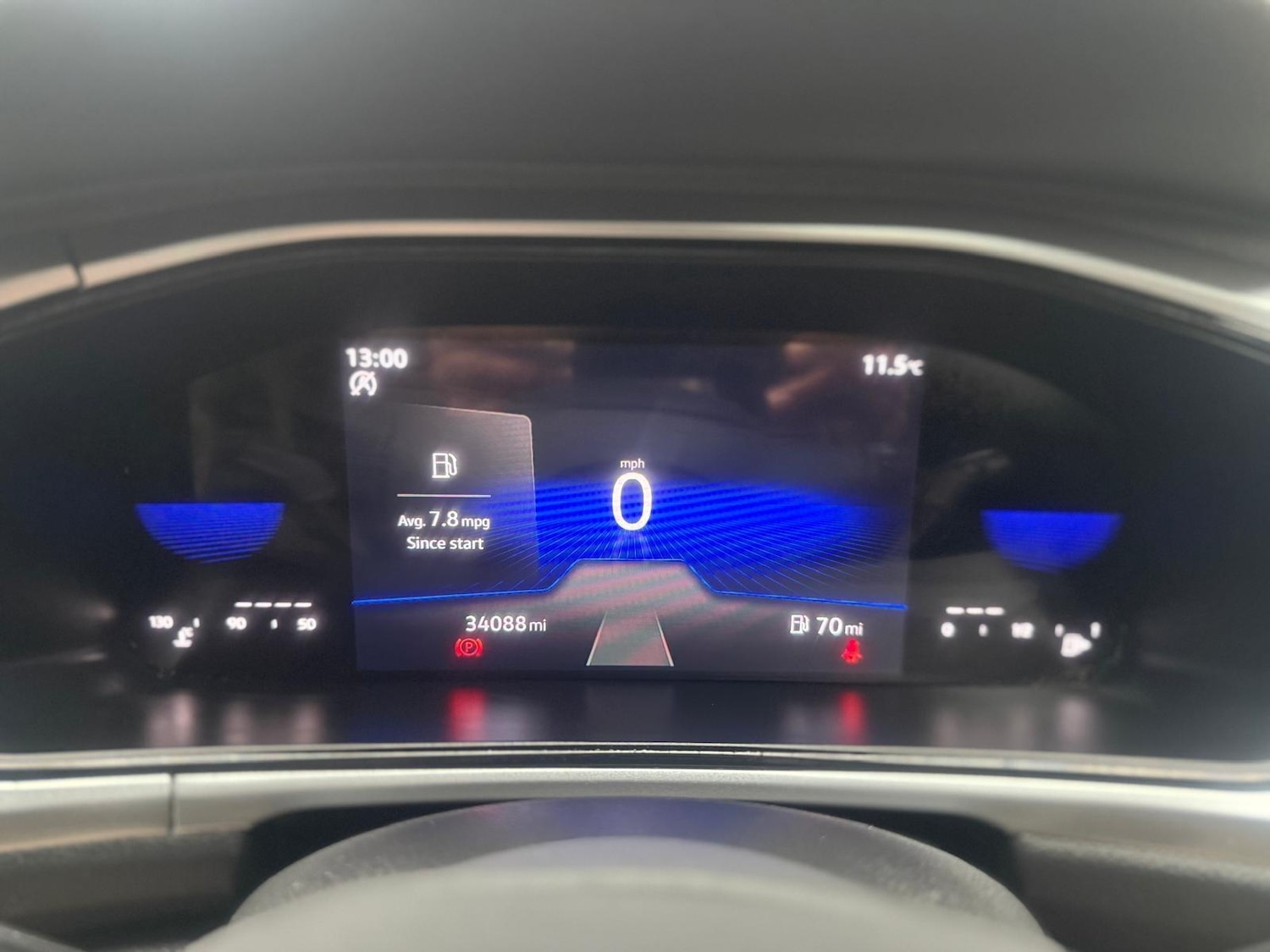 Used Volkswagen T-Roc 2023 for sale - 76409621: Photo 24