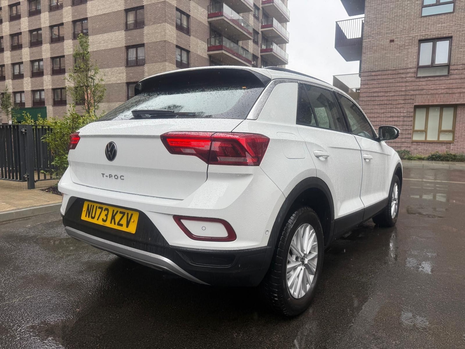 Used Volkswagen T-Roc 2023 for sale - 76409621: Photo 5