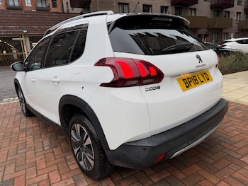 Used Peugeot 2008 2018 for sale - 76865673: Photo