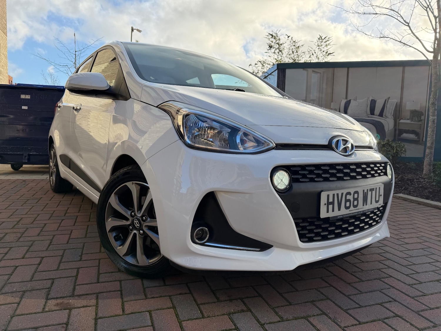 Used Hyundai i10 2018 for sale - 76887236: Photo 1