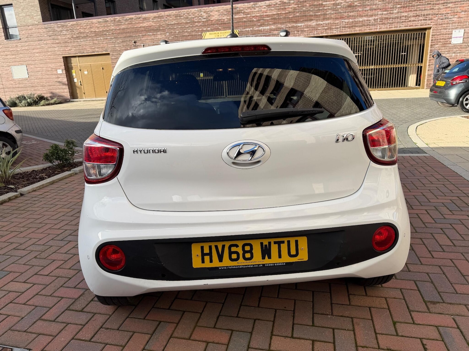 Used Hyundai i10 2018 for sale - 76887236: Photo 13