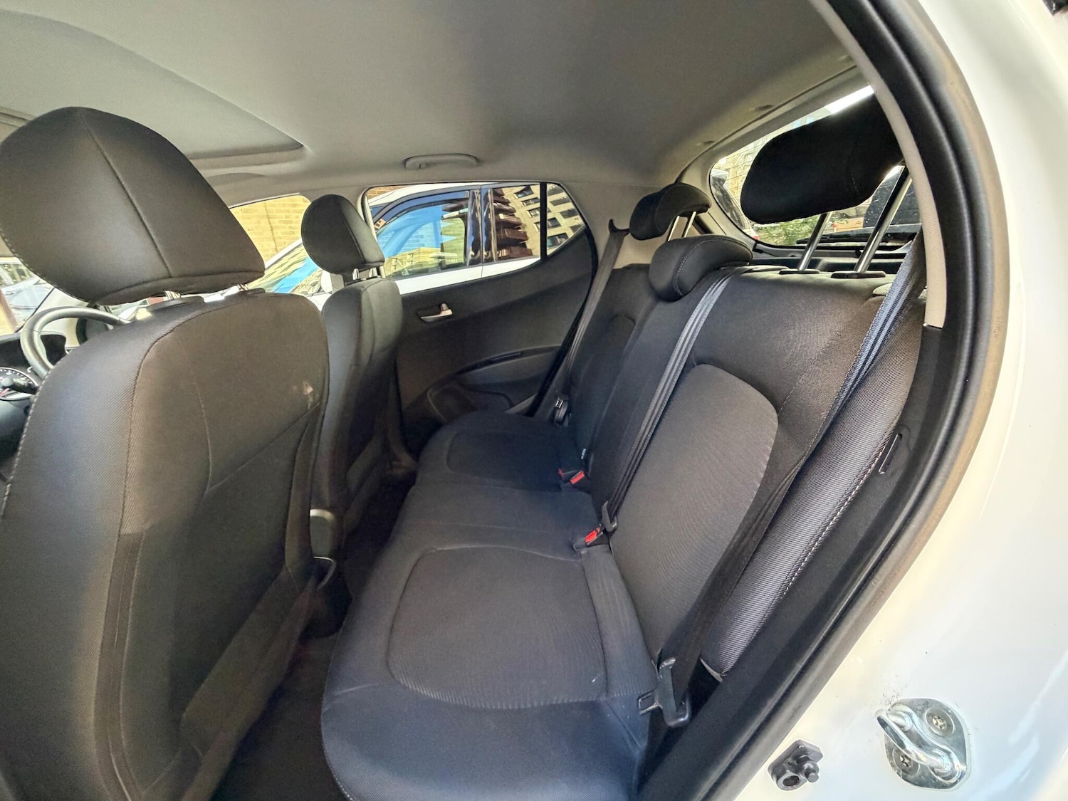 Used Hyundai i10 2018 for sale - 76887236: Photo 22