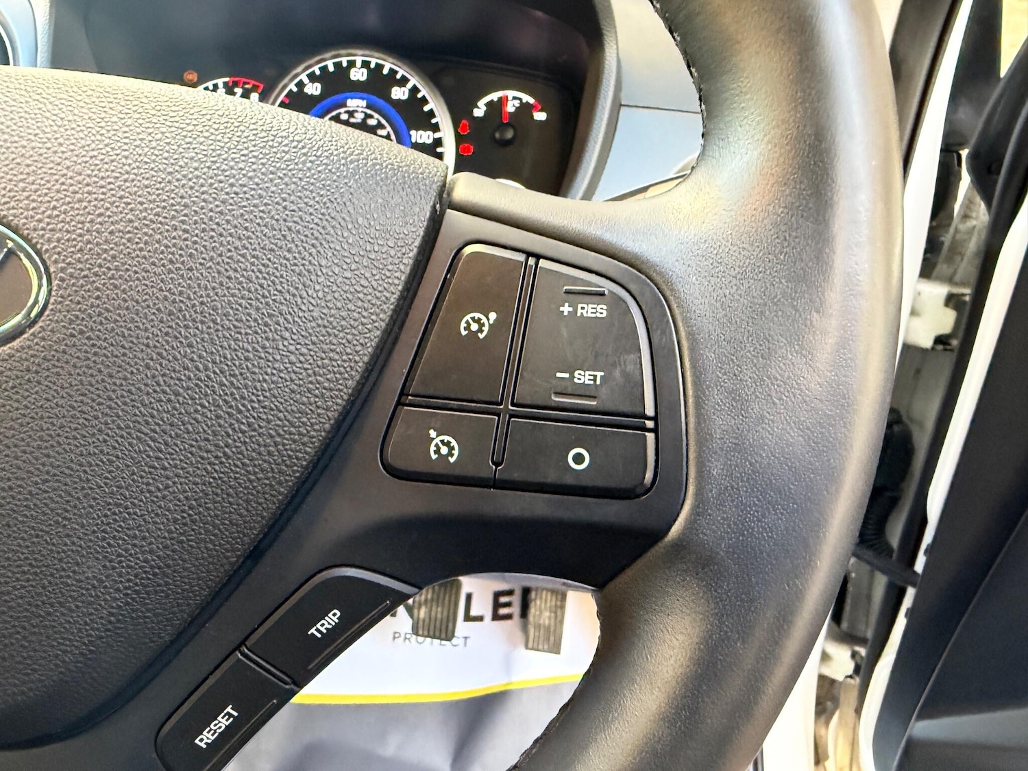 Used Hyundai i10 2018 for sale - 76887236: Photo 24