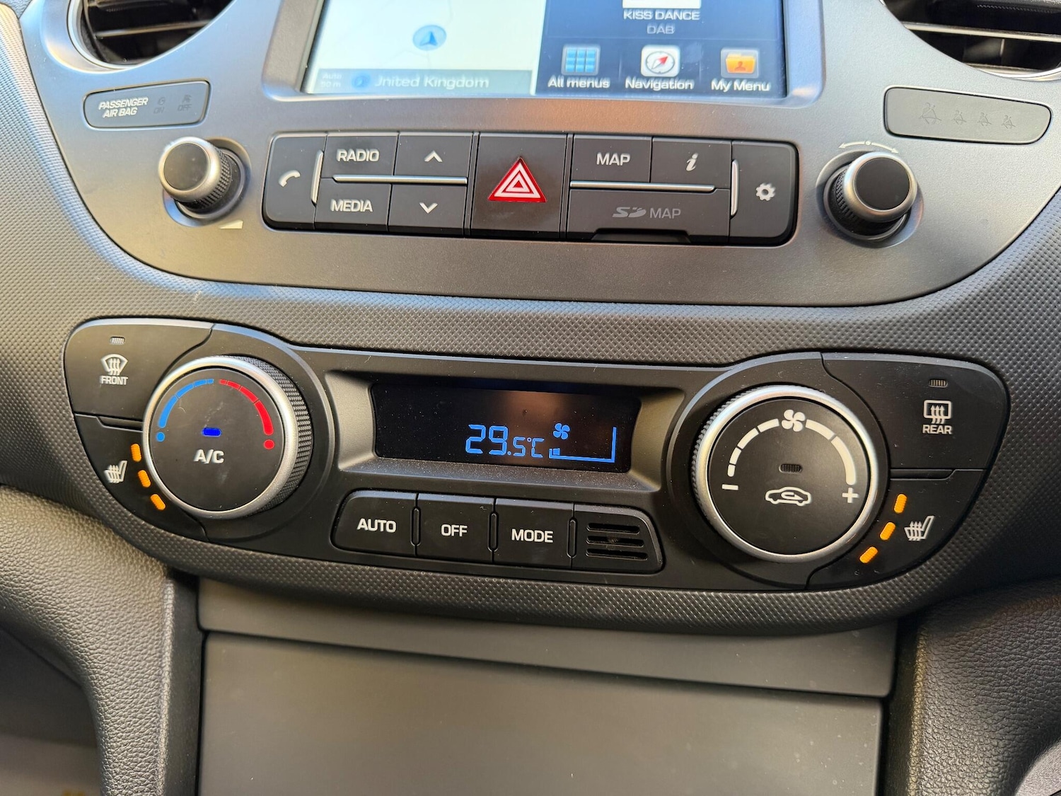 Used Hyundai i10 2018 for sale - 76887236: Photo 28