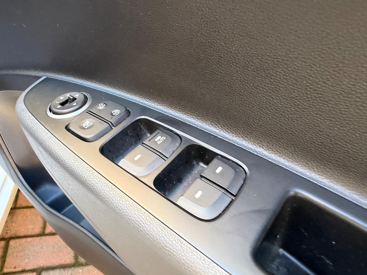 Used Hyundai i10 2018 for sale - 76887236: Photo 34