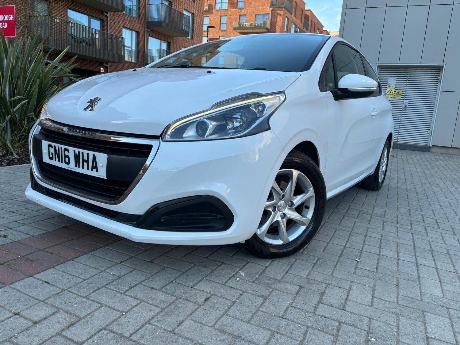 Used Peugeot 208 2016 for sale - 78157855: Photo 15
