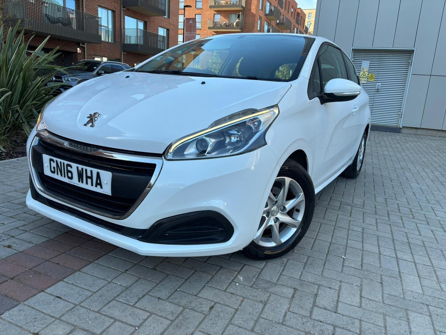 Used Peugeot 208 2016 for sale - 78157855: Photo 18