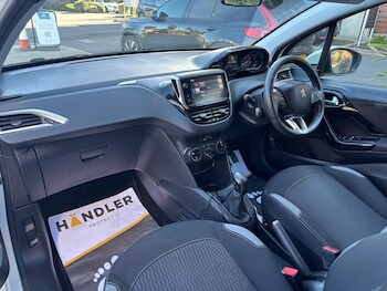 Used Peugeot 208 2016 for sale - 78157855: Photo