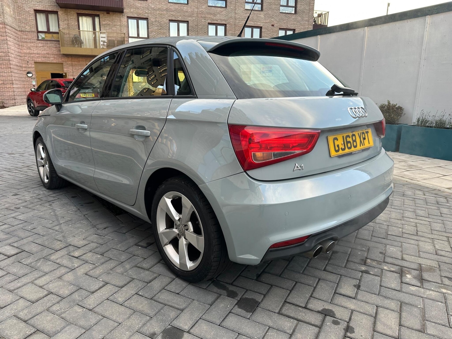 Used Audi A1 2018 for sale - 76714958: Photo 2