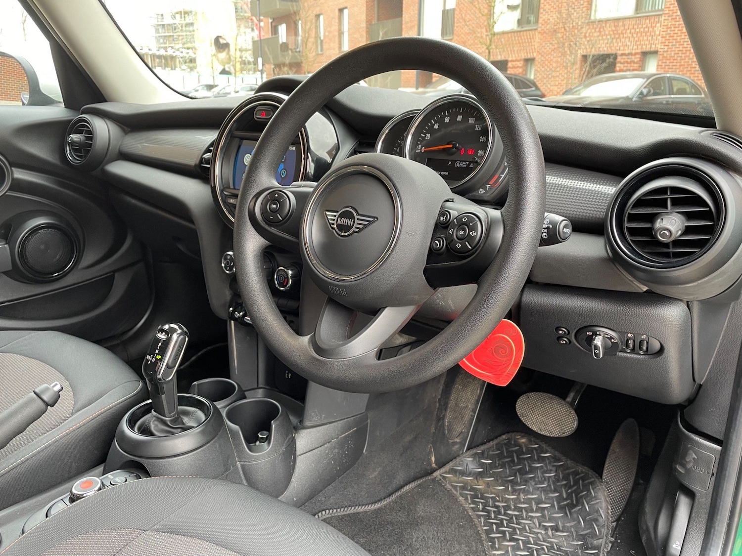 Used MINI Hatch 2021 for sale - 76992923: Photo 4