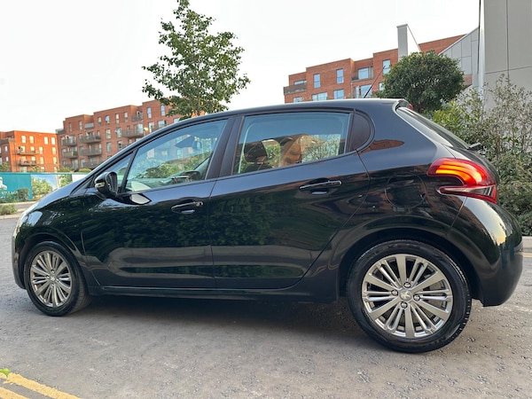Used Peugeot 208 2018 for sale - 75494243: Photo 13