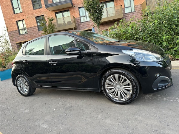Used Peugeot 208 2018 for sale - 75494243: Photo 15