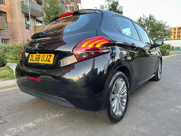 Used Peugeot 208 2018 for sale - 75494243: Photo 16