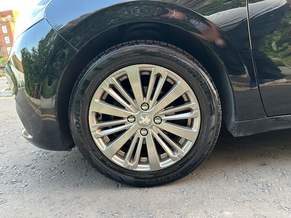 Used Peugeot 208 2018 for sale - 75494243: Photo 17