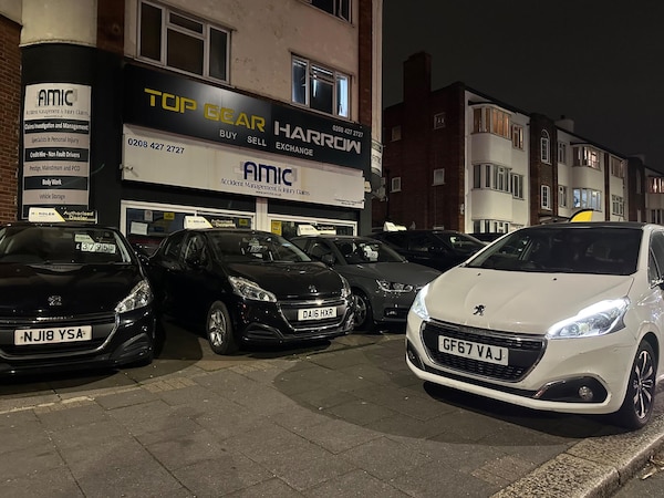 Used Peugeot 208 2017 for sale - 76240176: Photo 10