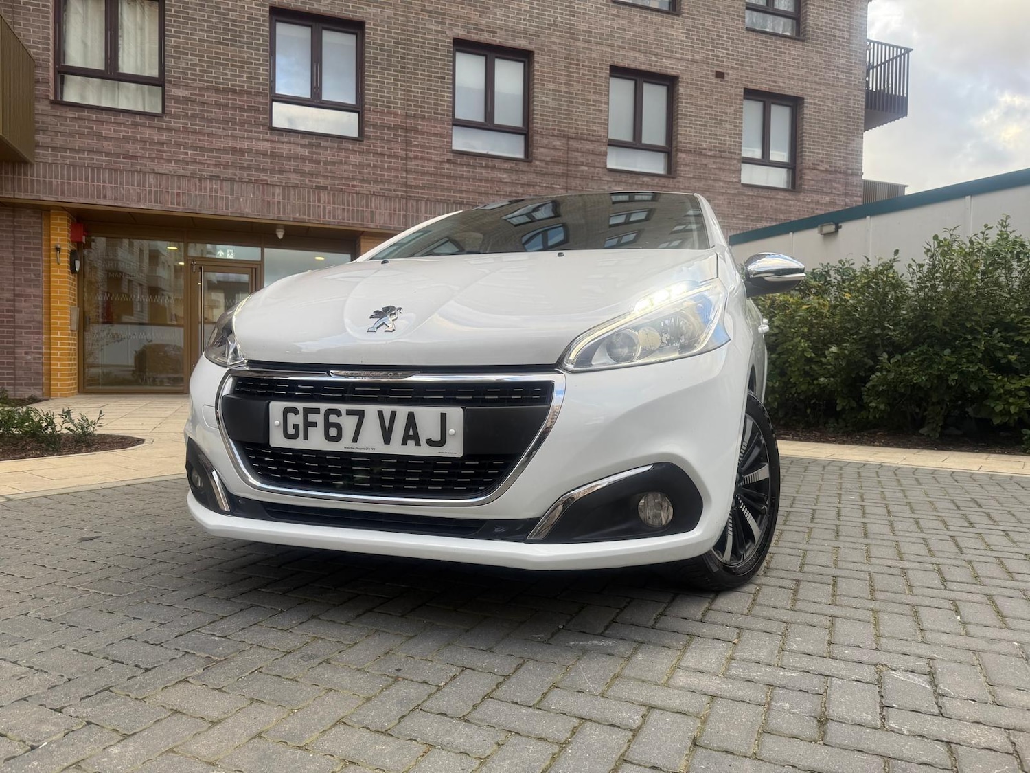 Used Peugeot 208 2017 for sale - 76240176: Photo 12