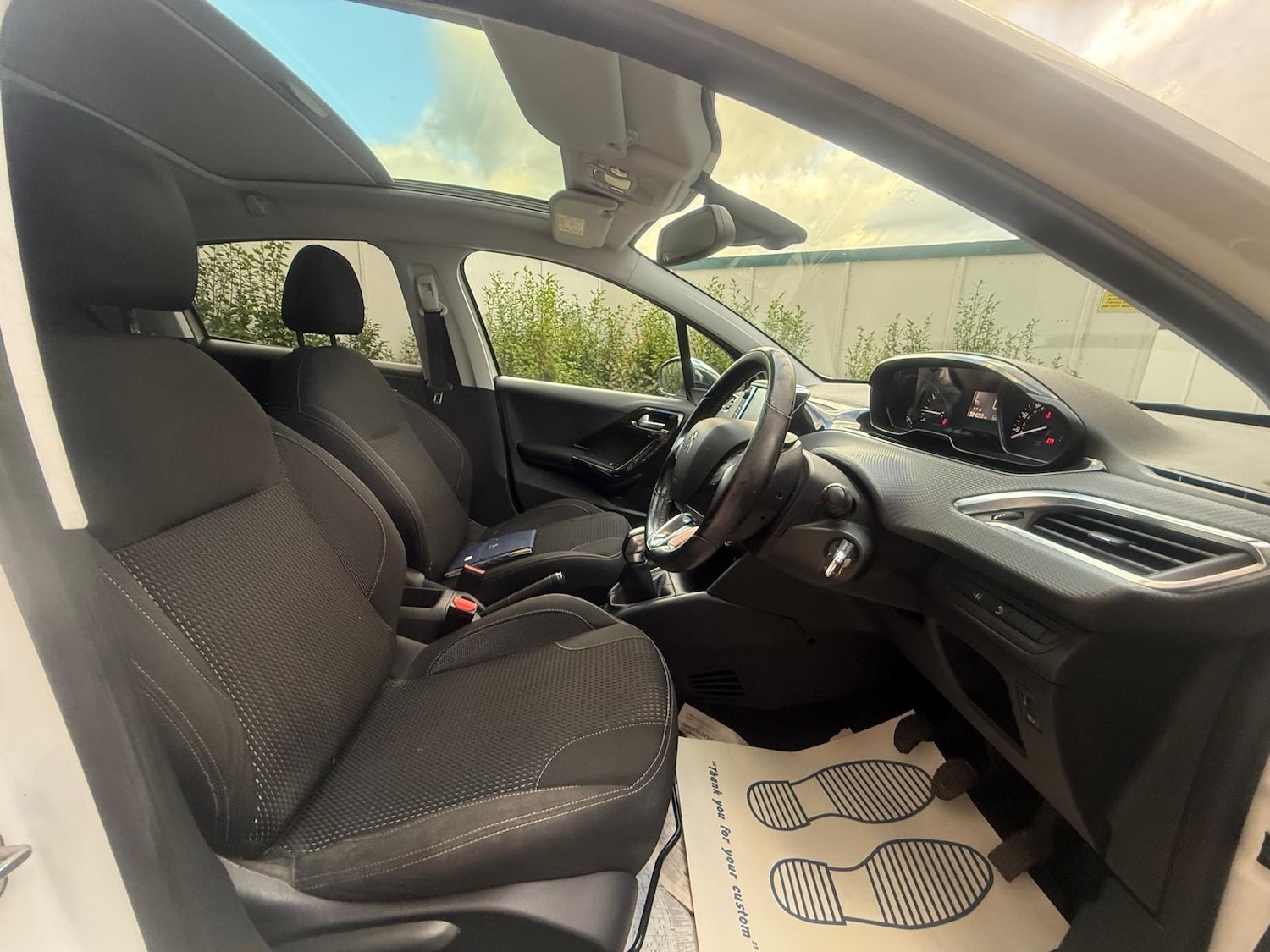 Used Peugeot 208 2017 for sale - 76240176: Photo 20