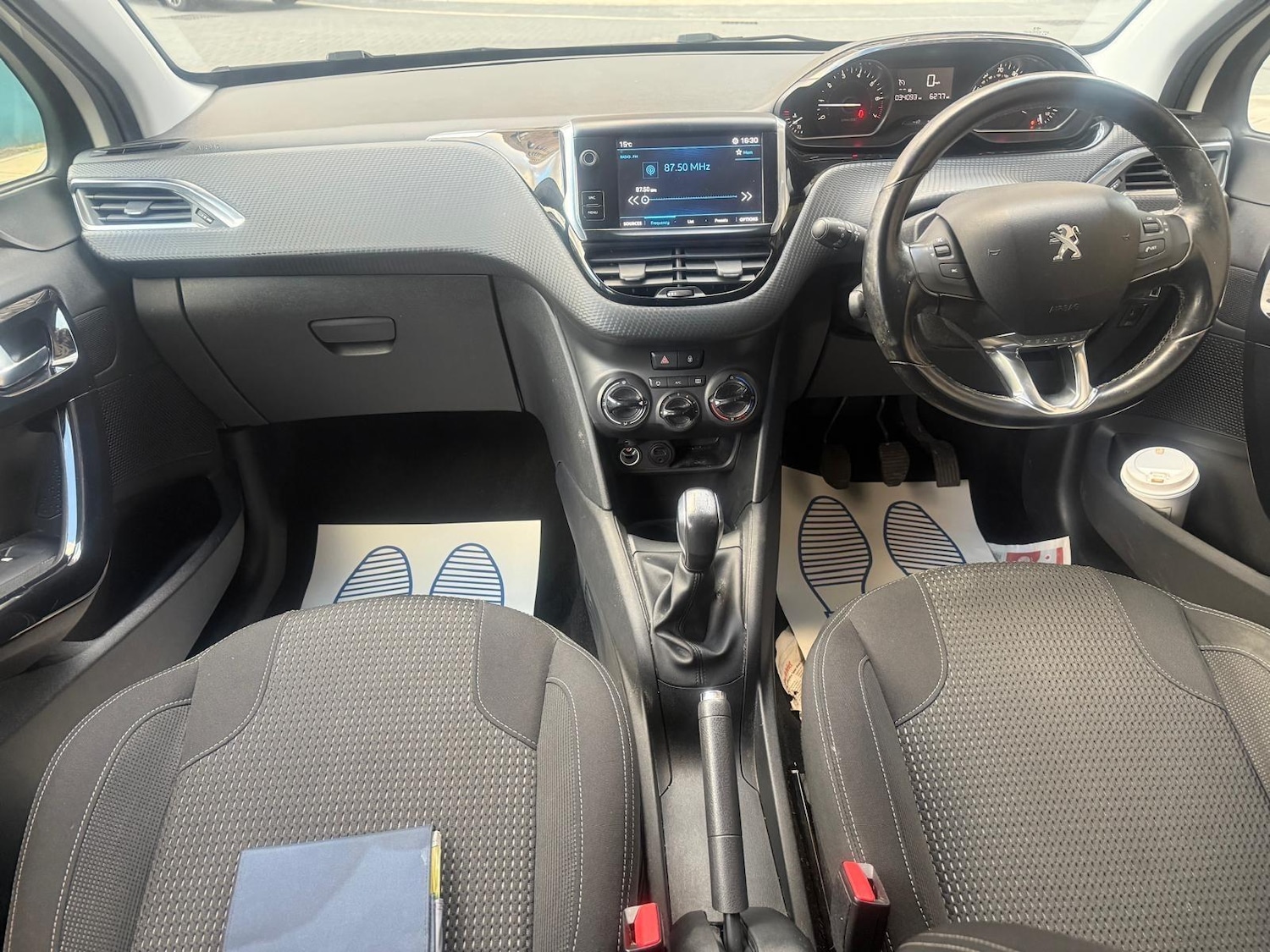 Used Peugeot 208 2017 for sale - 76240176: Photo 4