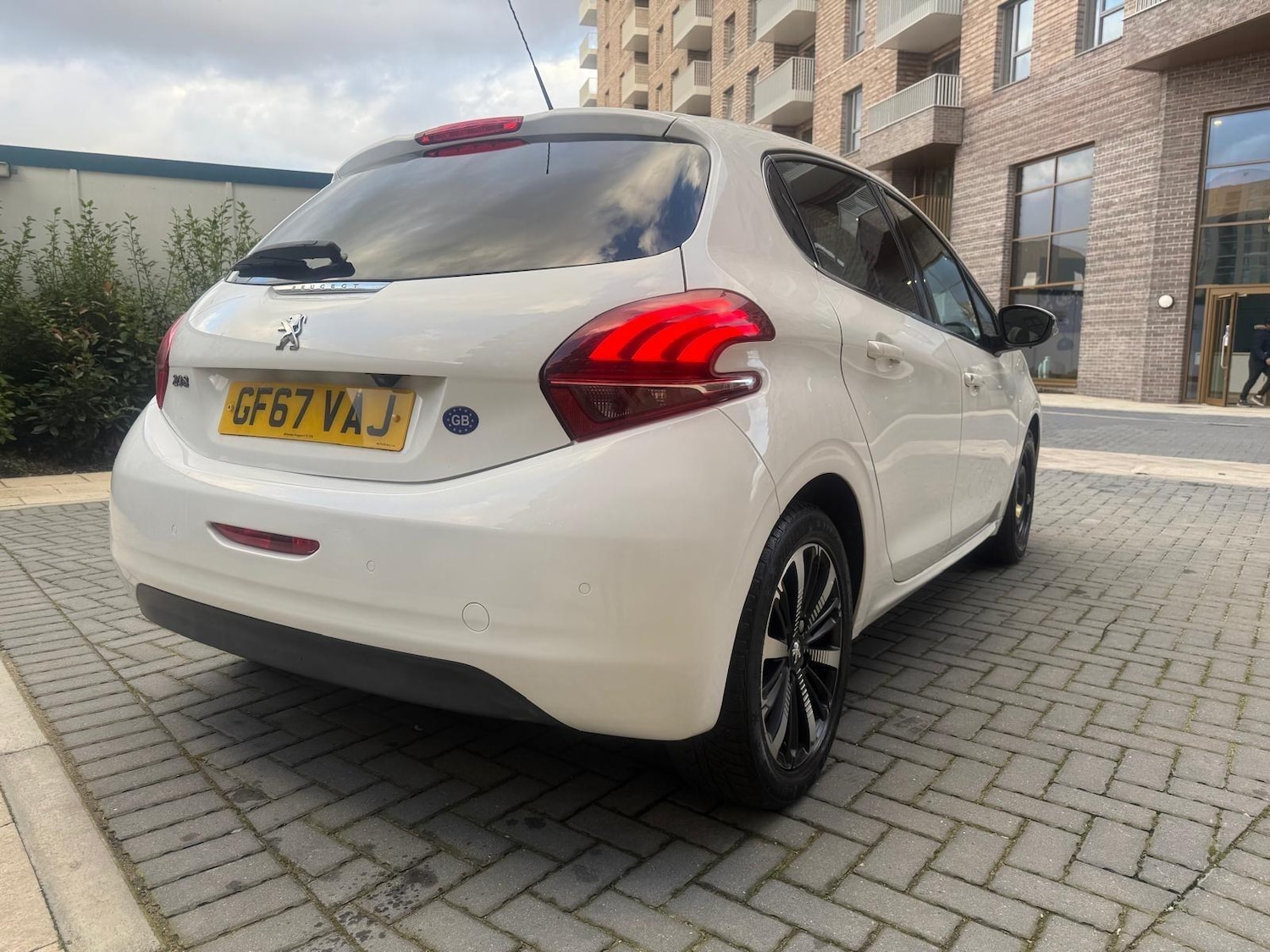 Used Peugeot 208 2017 for sale - 76240176: Photo 6