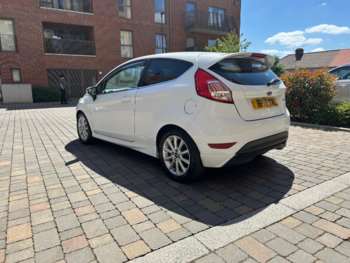 Used Ford Fiesta 2015 for sale - 74687064: Photo