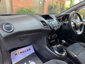 Used Ford Fiesta 2015 for sale - 74687064: Photo