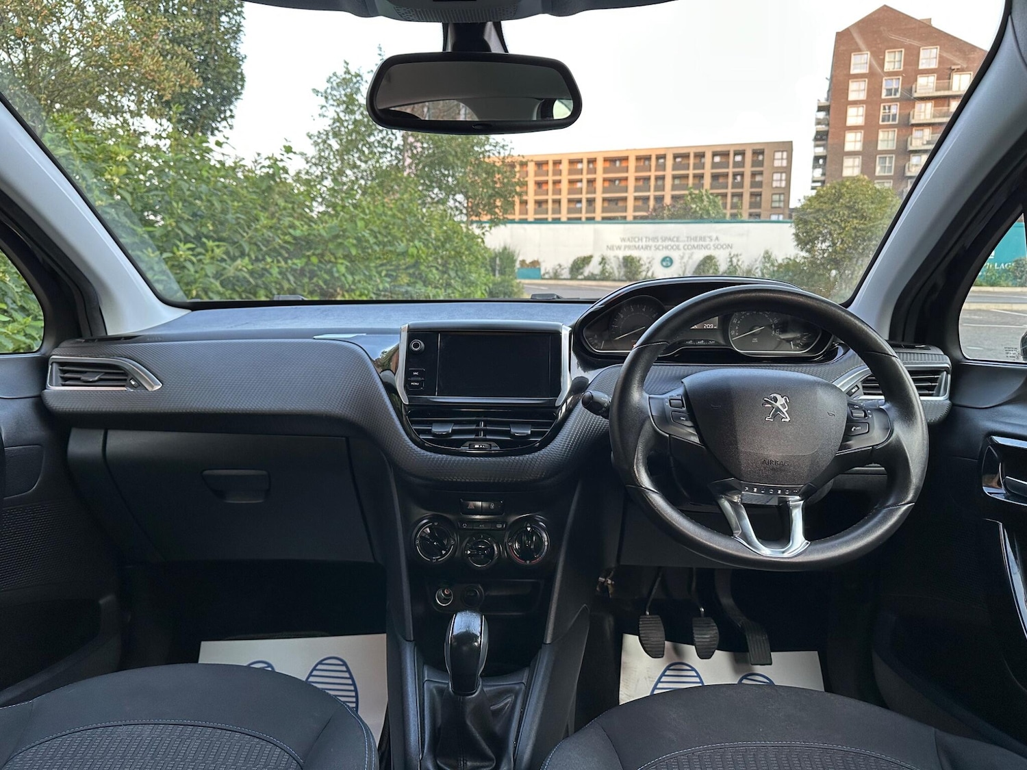 Used Peugeot 208 for sale - 76994285: Photo 6