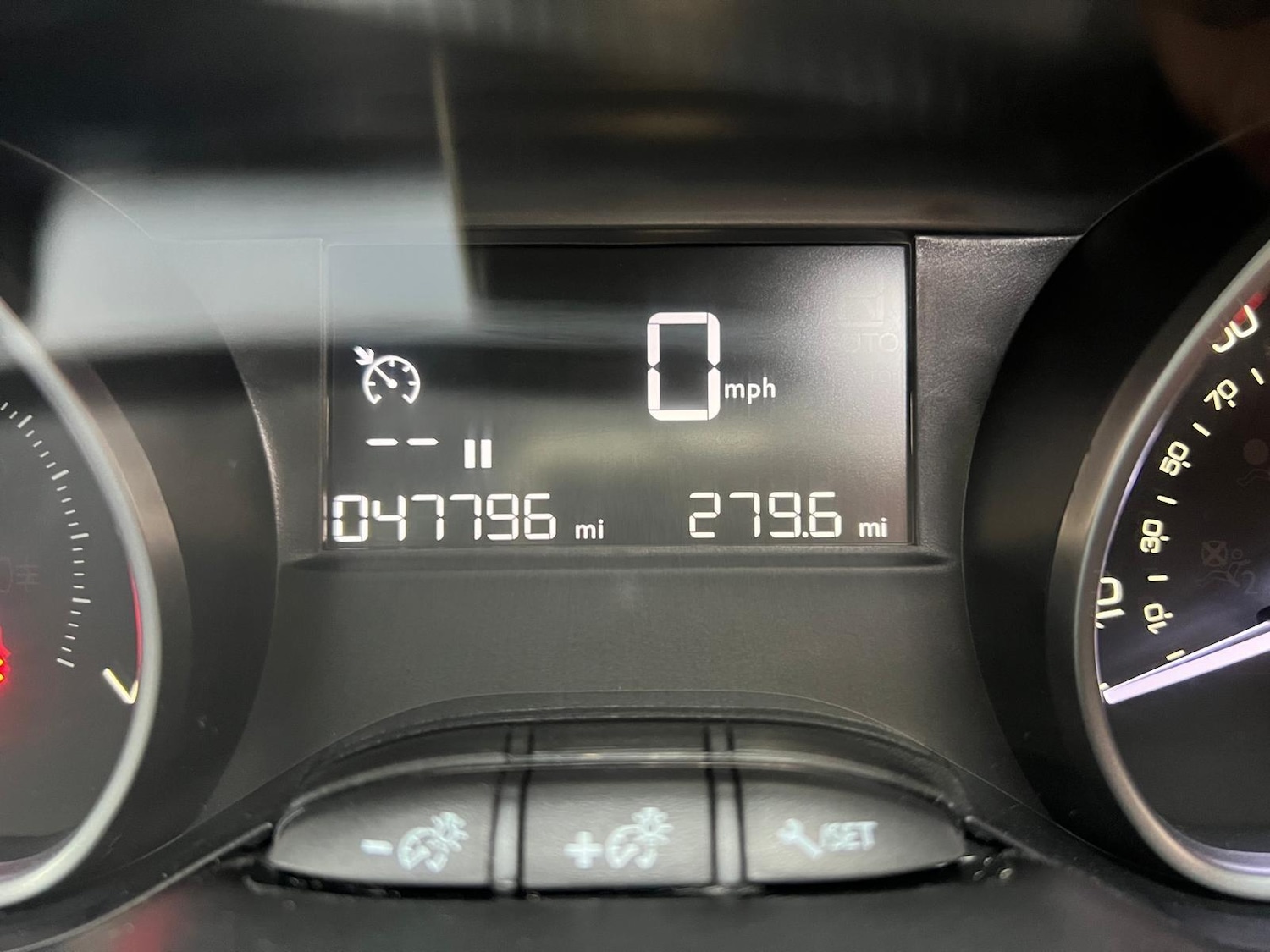 Used Peugeot 208 2017 for sale - 77057425: Photo 20