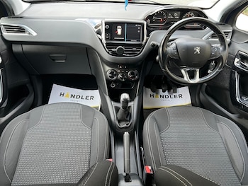 Used Peugeot 208 2017 for sale - 77057425: Photo