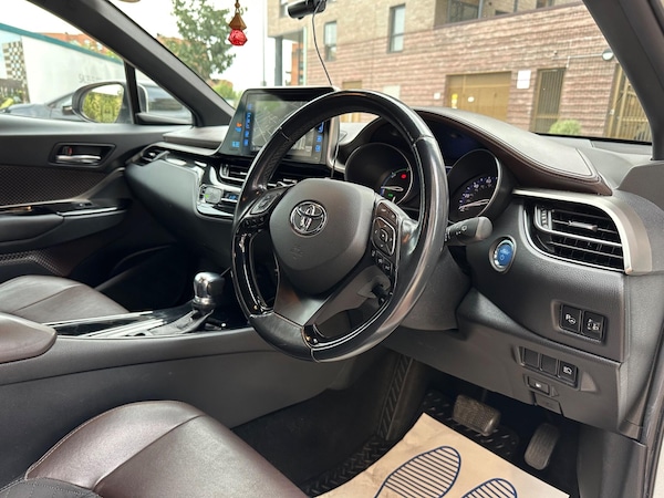 Used Toyota C-HR 2017 for sale - 75645522: Photo 14
