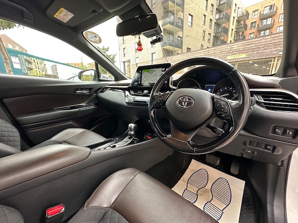 Used Toyota C-HR 2017 for sale - 75645522: Photo 16