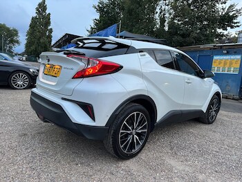 Used Toyota C-HR 2017 for sale - 75645522: Photo