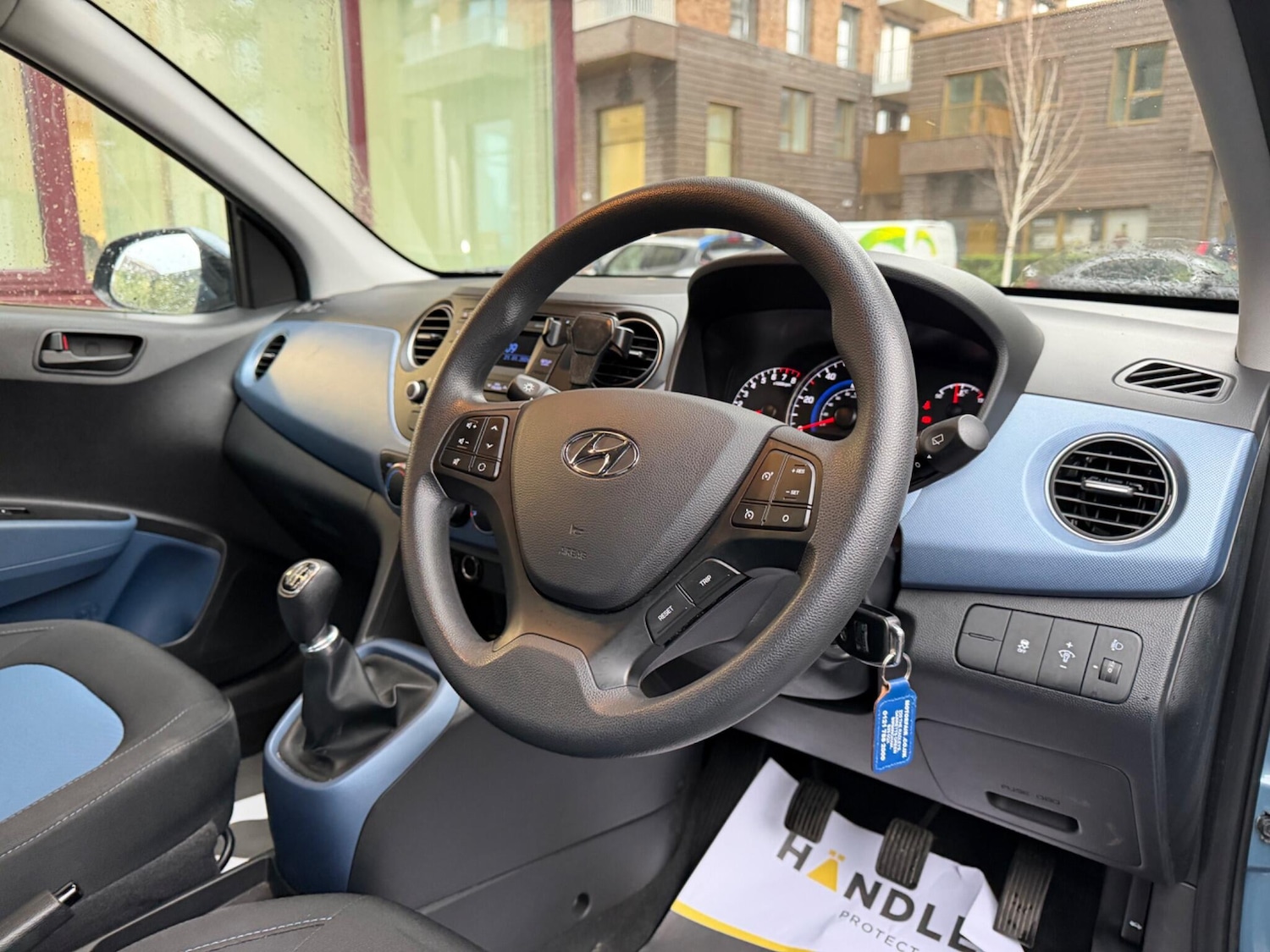 Used Hyundai i10 for sale - 77279451: Photo 24