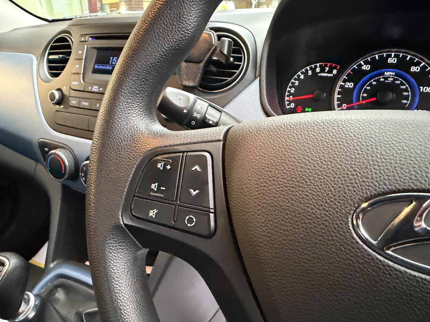 Used Hyundai i10 for sale - 77279451: Photo 29