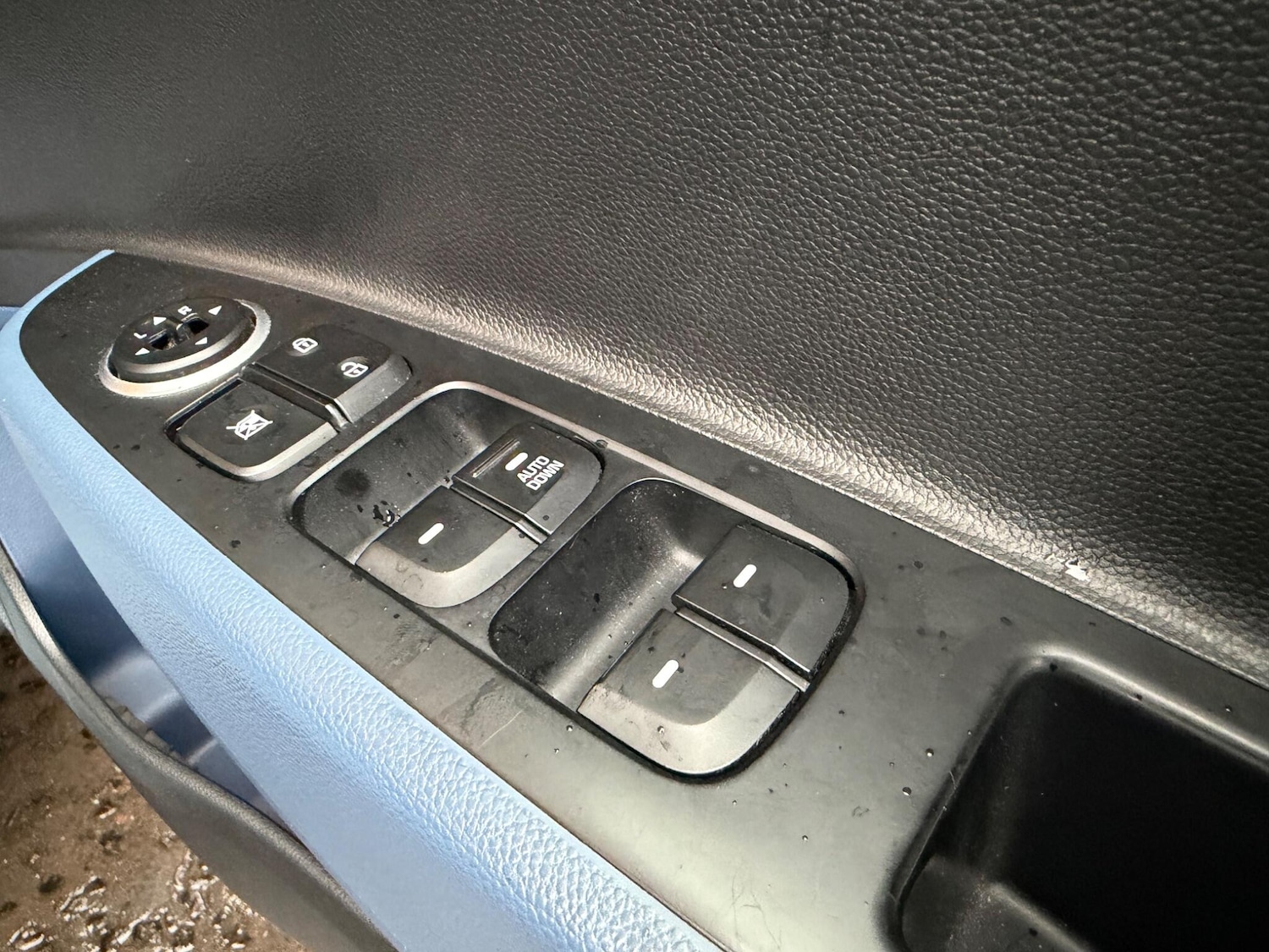 Used Hyundai i10 for sale - 77279451: Photo 32