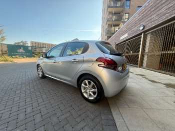 Used Peugeot 208 2016 for sale - 74337387: Photo