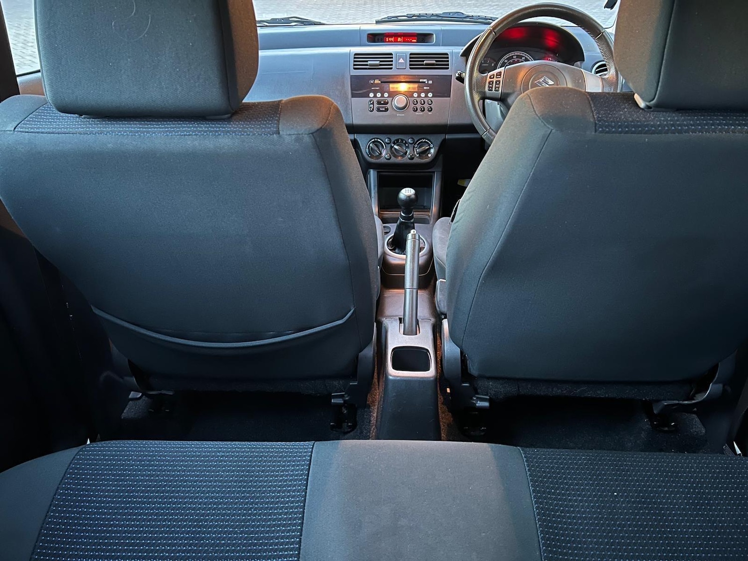 Used Suzuki Swift 2010 for sale - 77315114: Photo 17